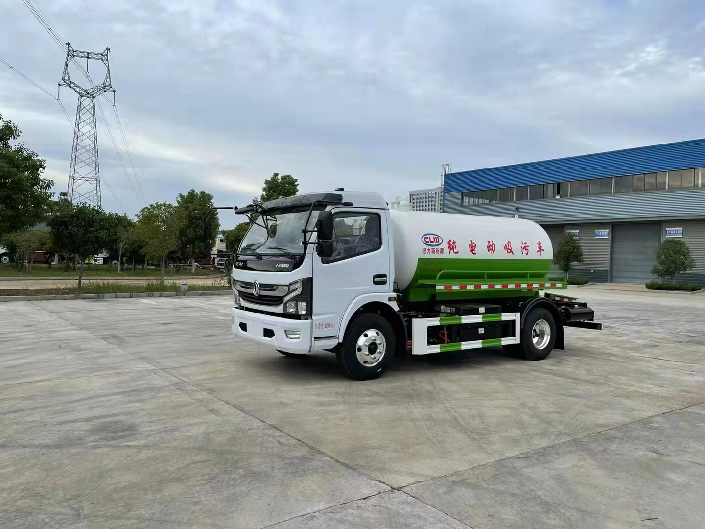 5方吸污车