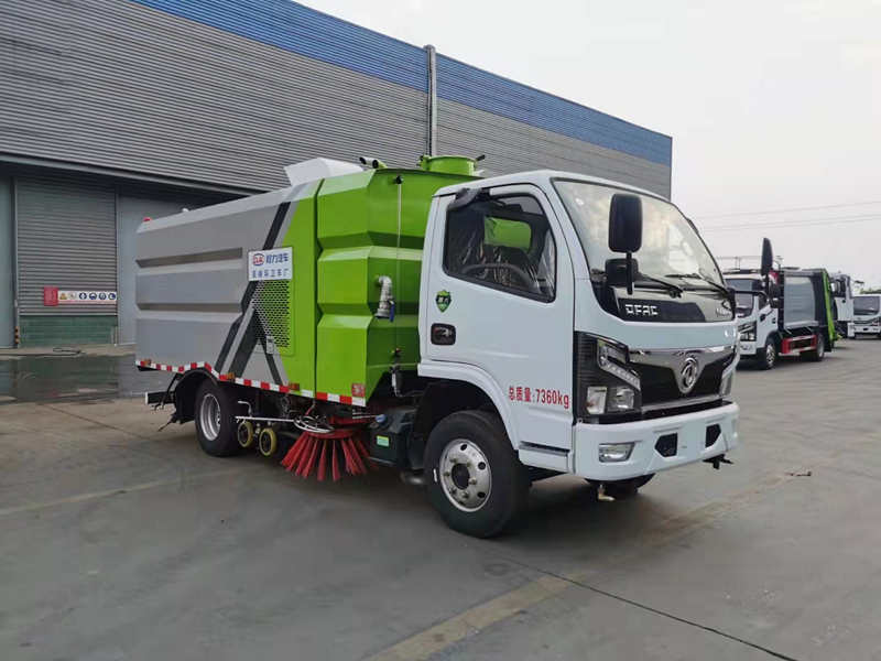 小福瑞卡F6洗扫车3方水2.5方尘